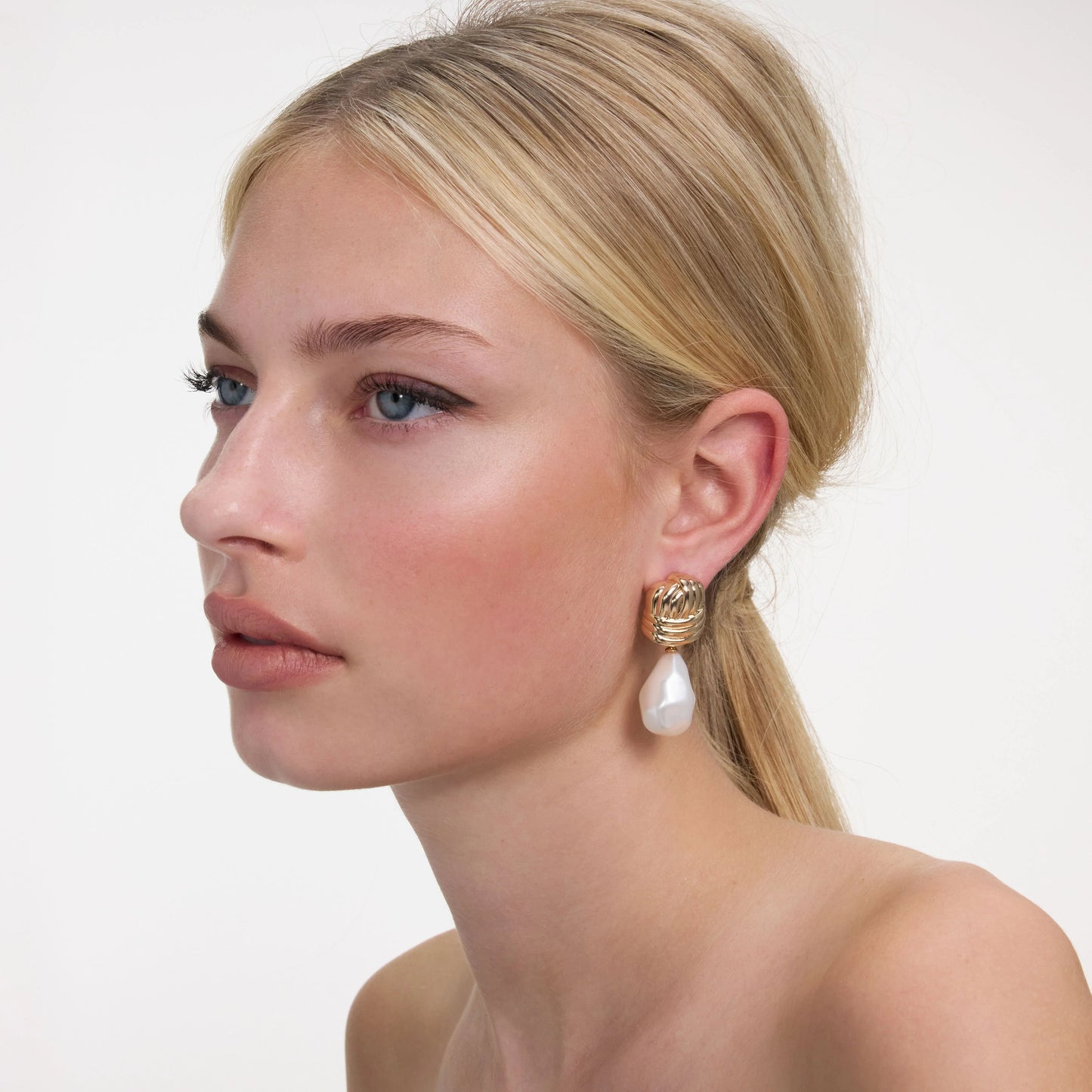 Gold Knot Pearl Earrings